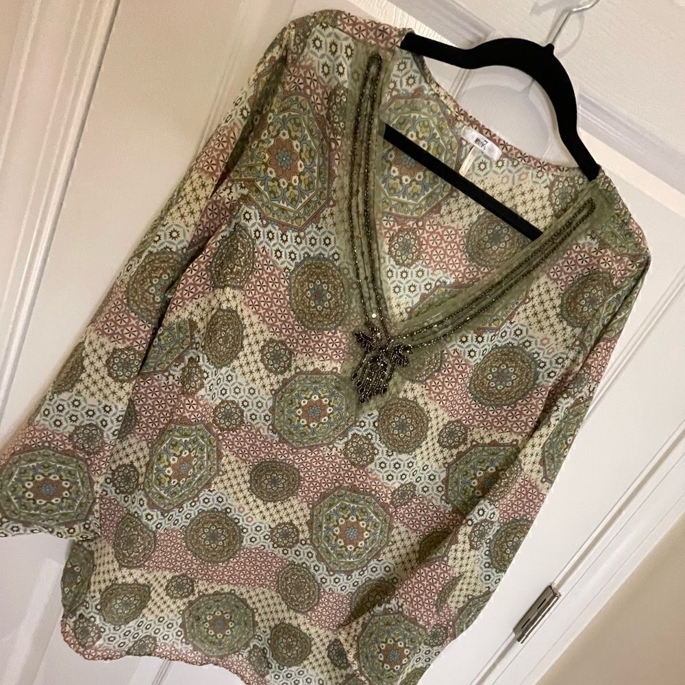 Metro Seven 7  sheer blouse long sleeve beaded 18/20